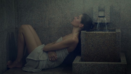 De Villeneuve_Poppy_Le Sirenuse_Film