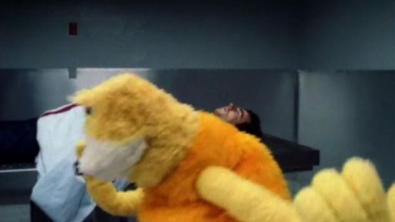 Dupieux_Quentin_Levi's_Saga 'Arms'