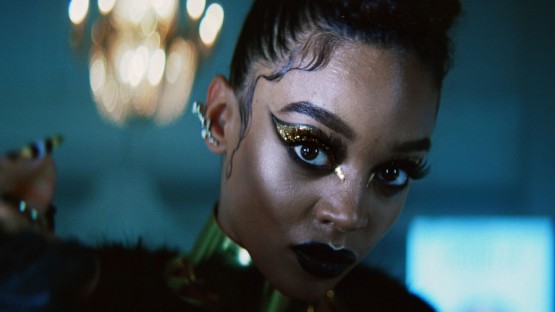 Radical Friend__Beauty Bay_New Queen-new