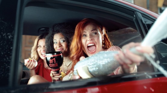 Hakimyar_Djawid_Mercedes-Benz_My other ride is your mom-a